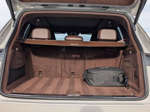 Used 2022 Porsche Cayenne E-Hybrid image 12