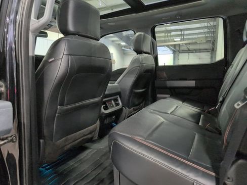 Used 2023 Ford F250 Lariat w/ Lariat Ultimate Package AWD/4WD image 11