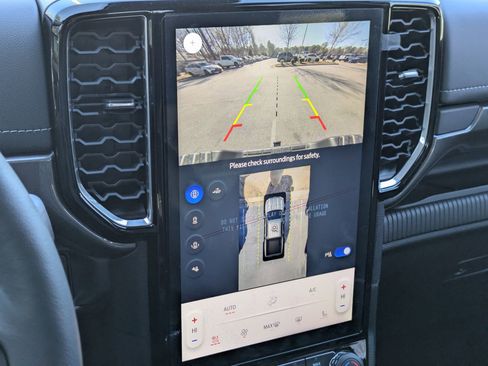 New 2025 Ford Ranger Lariat w/ FX4 Off-Road Package image 19