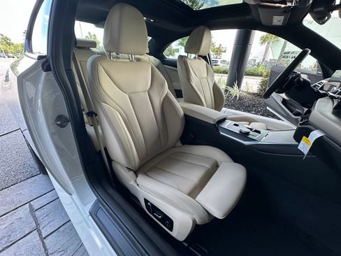 Used 2026 BMW 230i Coupe w/ Premium Package RWD image 24