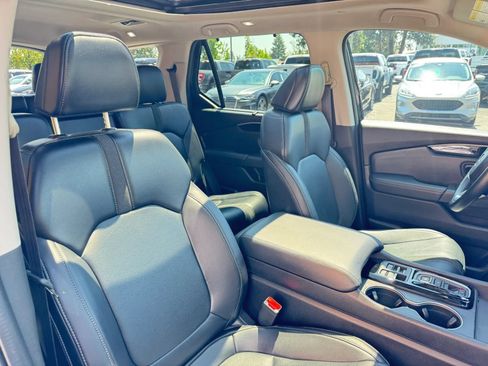 Used 2023 Honda Pilot Touring image 25