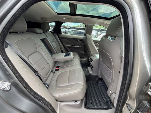 Used 2018 Jaguar F-PACE R-Sport AWD/4WD image 44
