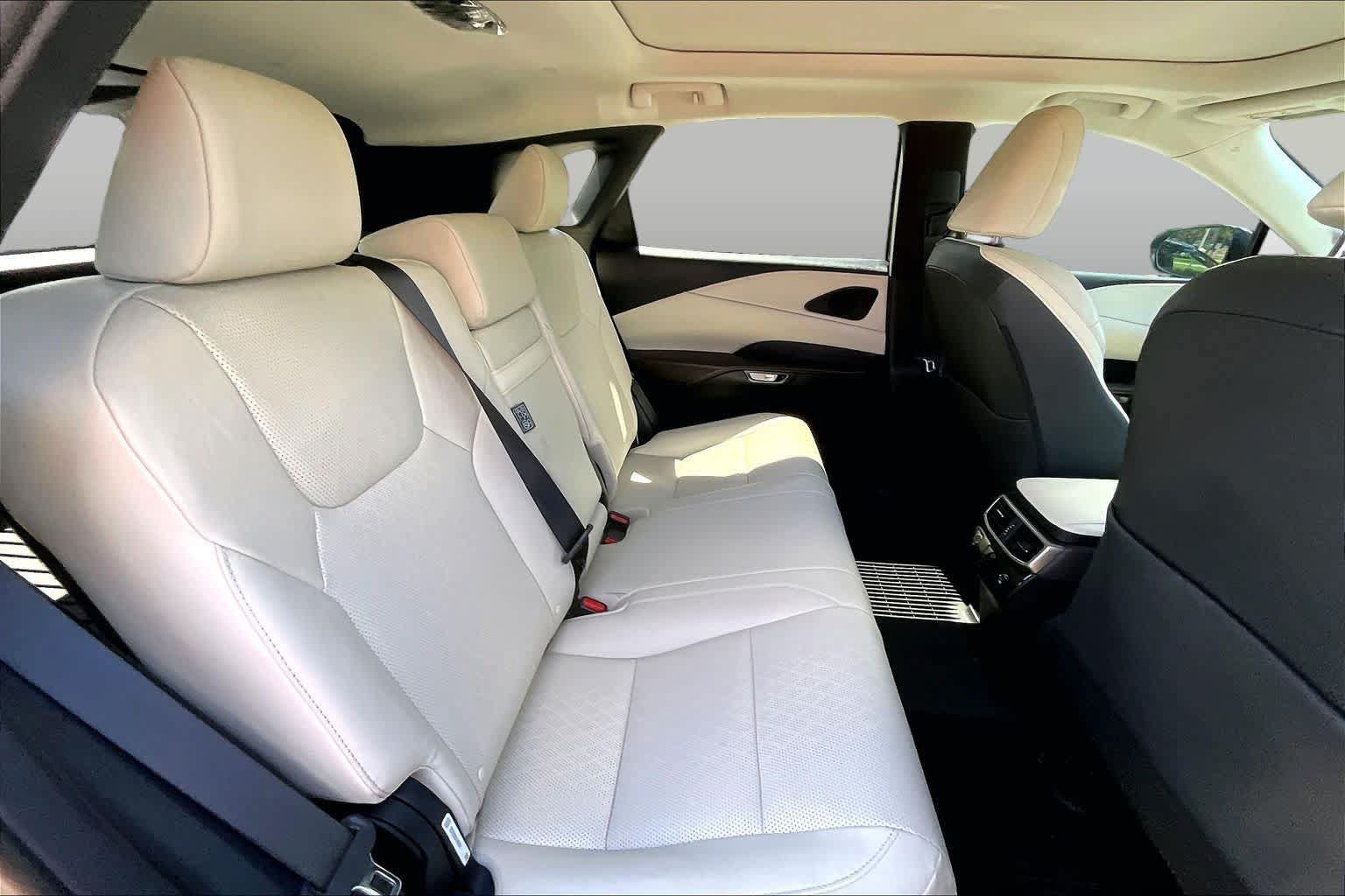Used 2023 Lexus RX 350 Premium Plus w/ Cold Area Package FWD image 20