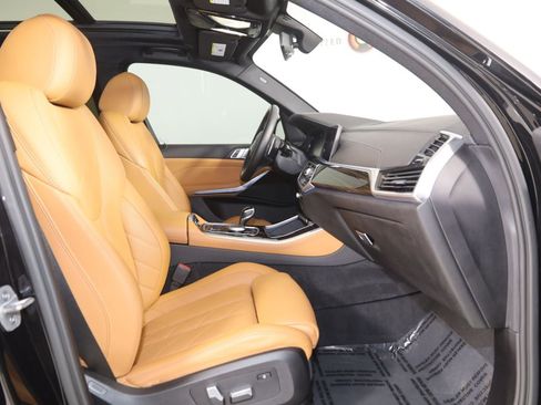 Used 2023 BMW X5 xDrive45e w/ M Sport Package image 13