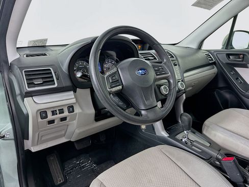Used 2016 Subaru Forester 2.5i Premium AWD/4WD image 9