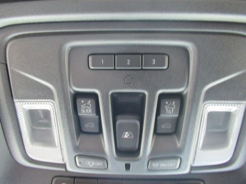 Used 2025 GMC Sierra 2500 AT4 w/ AT4 Premium Plus Package AWD/4WD image 37