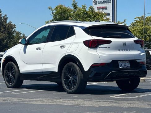 Used 2024 Buick Encore GX Sport Touring FWD image 6