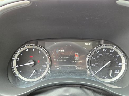 Used 2022 Toyota Highlander XLE image 22