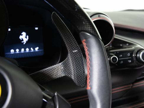 Used 2020 Ferrari F8 Tributo image 27