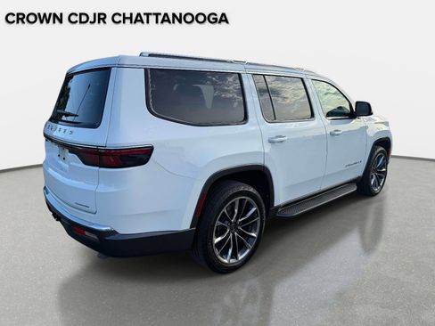 Used 2022 Jeep Wagoneer Series II w/ Premium Group I AWD/4WD image 6