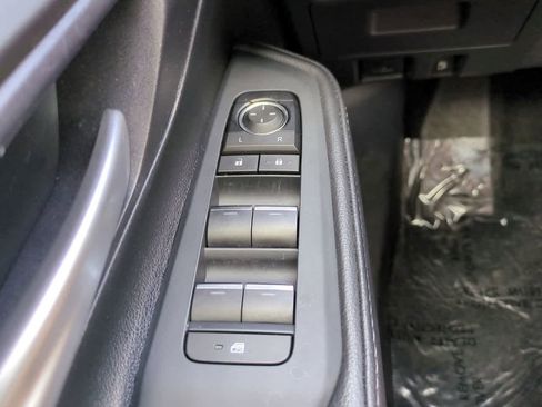 Certified 2025 Toyota Grand Highlander AWD image 23