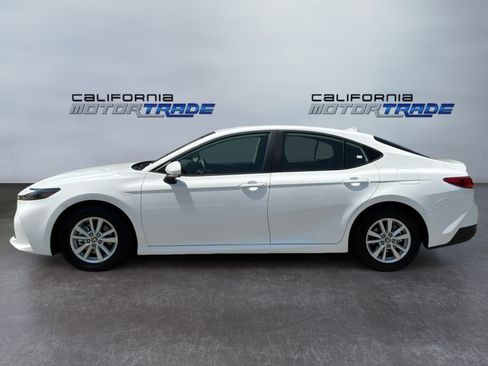 Used 2026 Toyota Camry LE w/ Preferred Package 2 (TMS) FWD image 8