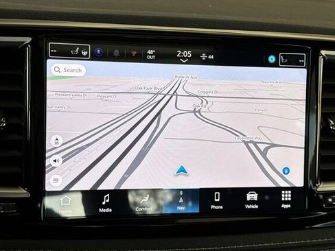 New 2026 Chrysler Pacifica Limited image 17