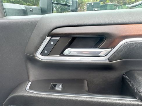 Used 2024 GMC Sierra 3500 Denali w/ Denali Reserve Package image 32