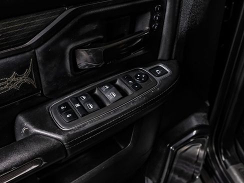 Used 2022 RAM 2500 Limited AWD/4WD image 35