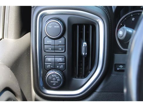 Used 2020 Chevrolet Silverado 2500 High Country w/ Technology Package AWD/4WD image 14
