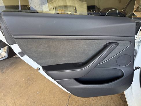 Used 2023 Tesla Model 3 Standard Range RWD image 19