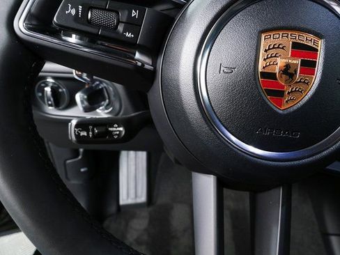 New 2026 Porsche Macan S image 10