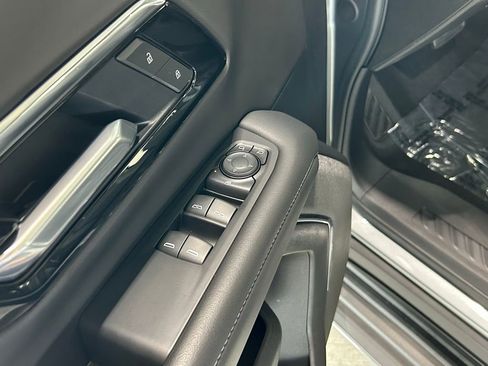 Used 2025 Chevrolet Tahoe LS image 19