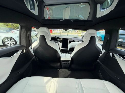 Used 2017 Tesla Model S 75 image 28