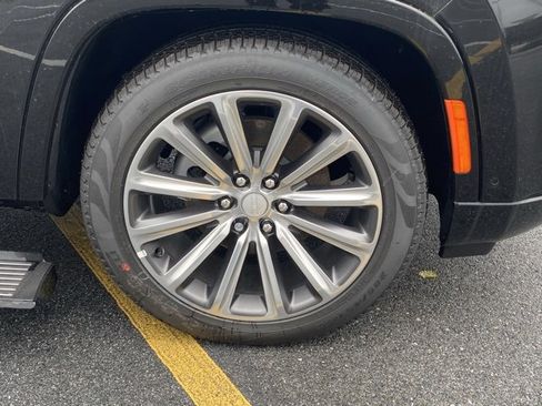 New 2024 Jeep Grand Wagoneer Series I w/ HD Trailer Tow Package image 12