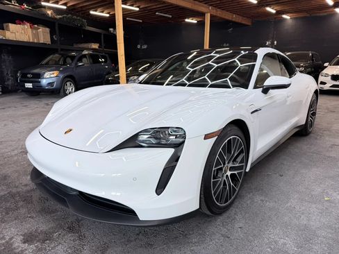 Used 2021 Porsche Taycan 4S AWD/4WD image 4
