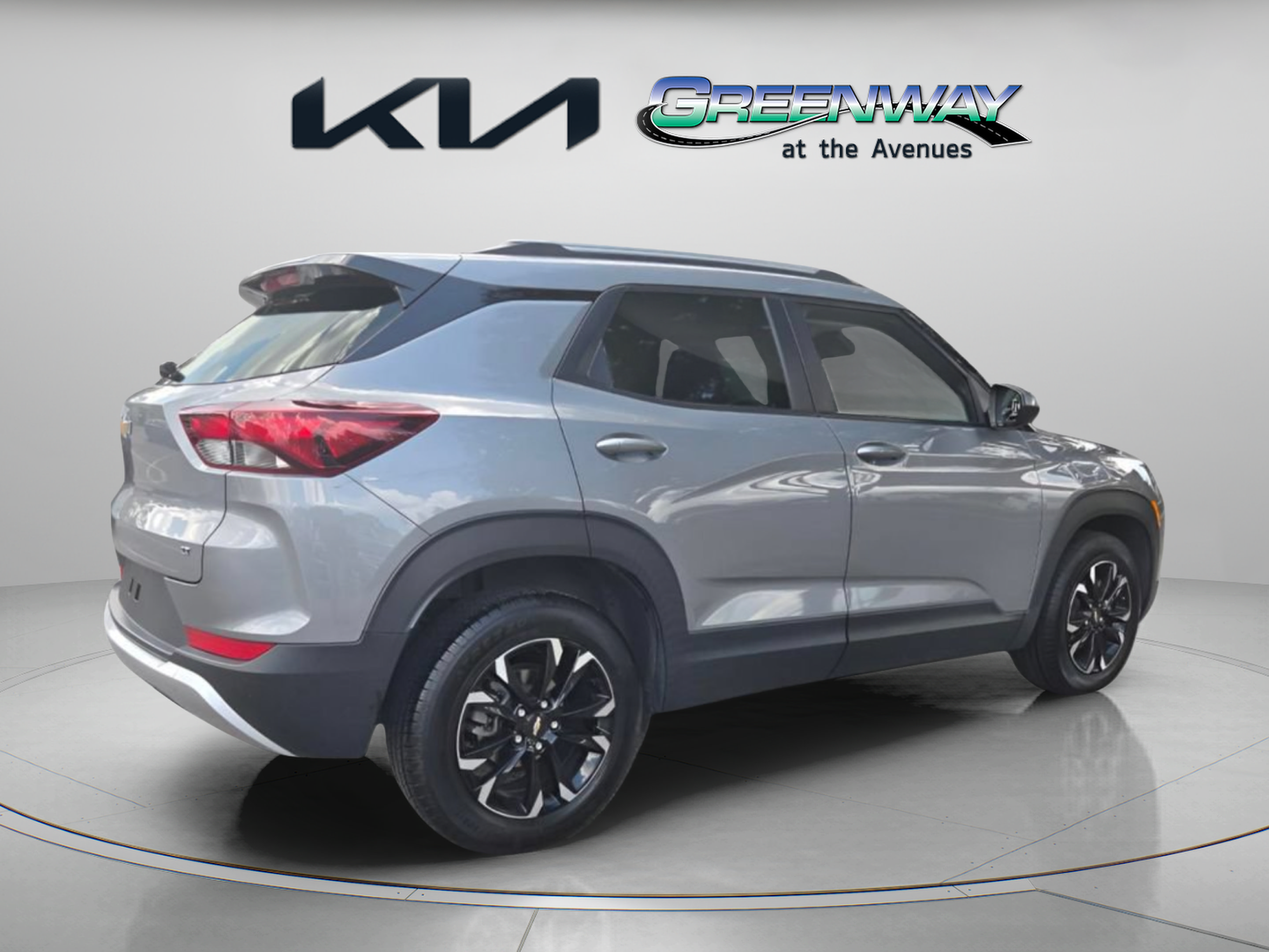 Used 2023 Chevrolet TrailBlazer LT FWD image 7