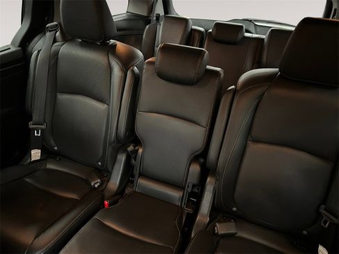 Used 2024 Honda Odyssey EX-L image 13