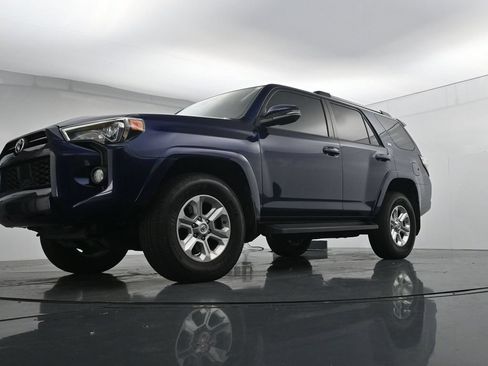 Used 2020 Toyota 4Runner SR5 Premium w/ Moonroof Package AWD/4WD image 20