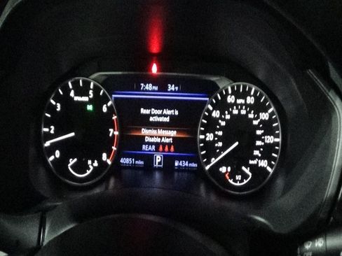 Used 2024 Nissan Altima 2.5 SV image 19