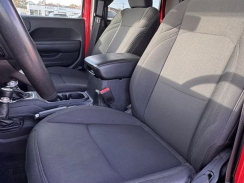 Used 2022 Jeep Gladiator Sport image 11