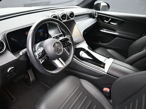 Used 2023 Mercedes-Benz GLC 300 image 18