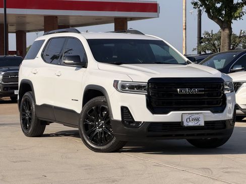 Used 2023 GMC Acadia SLT w/ Elevation Edition FWD image 2