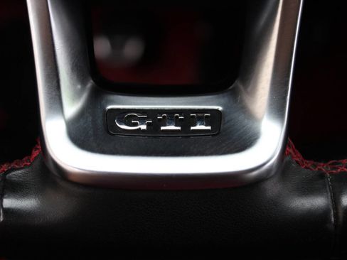 Used 2019 Volkswagen GTI Rabbit Edition image 29