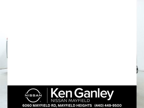 Used 2025 Nissan Pathfinder SV image 1