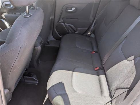 Used 2019 Jeep Renegade Sport w/ Sport Appearance Group AWD/4WD image 17