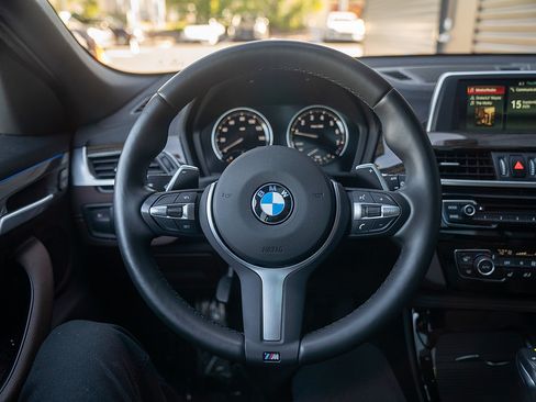 Used 2018 BMW X2 xDrive28i w/ M SportX Package AWD/4WD image 6