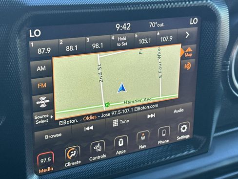 Used 2020 Jeep Gladiator Overland image 18