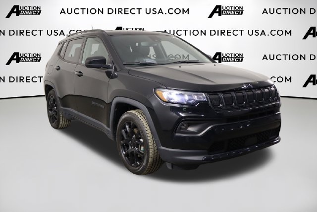 Used 2022 Jeep Compass Latitude FWD image 36