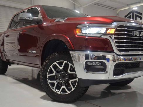Used 2025 RAM 1500 Laramie AWD/4WD image 3