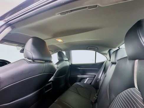 Used 2021 Toyota Camry SE image 13
