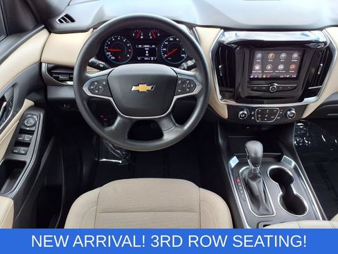 Used 2022 Chevrolet Traverse LS AWD/4WD image 5
