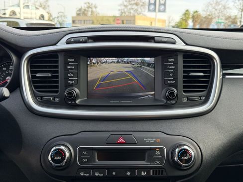 Used 2019 Kia Sorento LX w/ Option Group 020 image 29