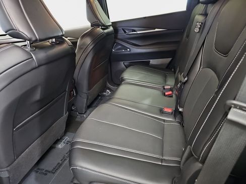 Used 2023 INFINITI QX60 Sensory w/ Cargo Package AWD/4WD image 17