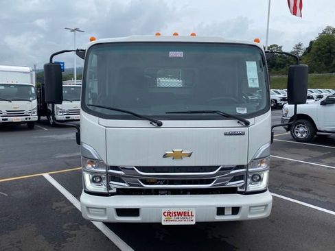 New 2024 Chevrolet Low Cab Forward image 8