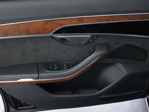 Used 2020 Audi A8 L 4.0T w/ Sport Plus Package image 15