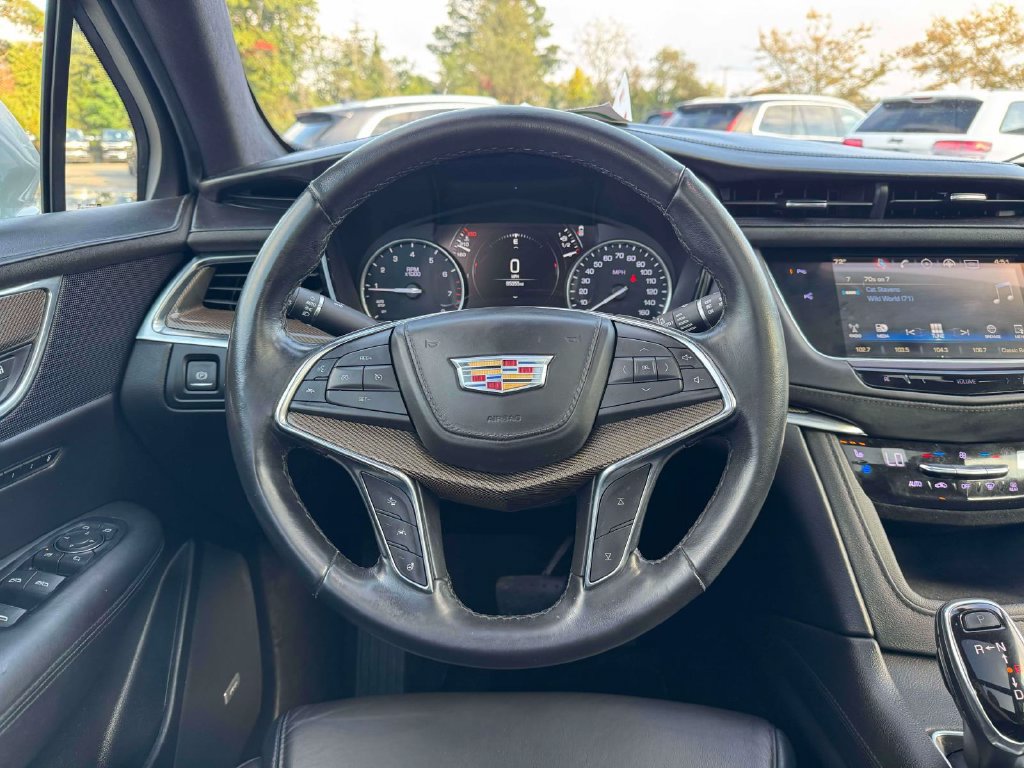 Used 2019 Cadillac XT5 Platinum AWD/4WD image 22