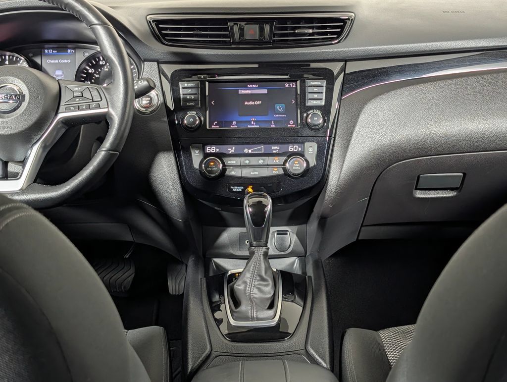 Used 2021 Nissan Rogue Sport SV FWD image 15