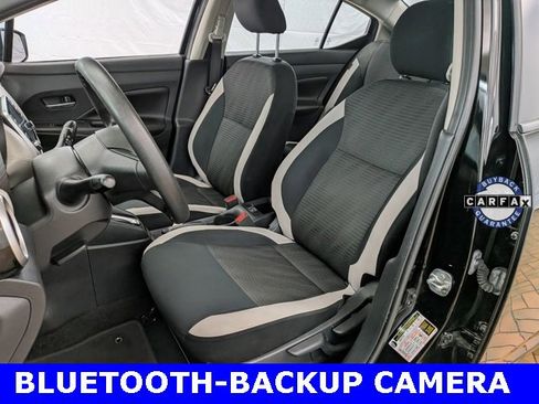 Used 2020 Nissan Versa SV w/ Trunk Package image 12