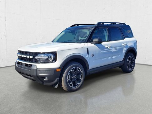 New 2025 Ford Bronco Sport Outer Banks image 4